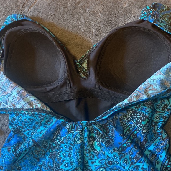 Miraclesuit One Piece - Picture 10 of 12